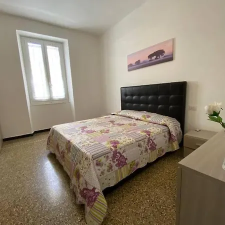 Moderno In Pieno Centro Апартаменты